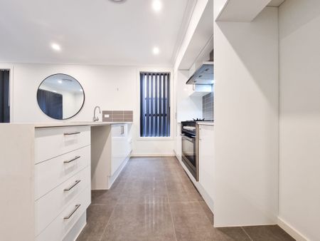 Bright Home - Photo 5