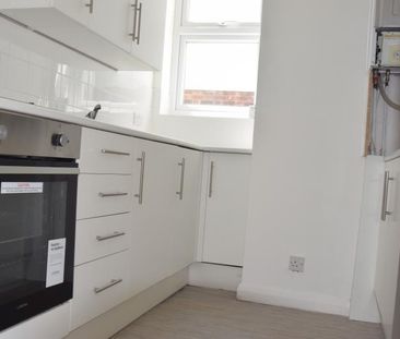 40 Pembury Road, Westcliff On Sea, Essex, SS0 - Photo 4