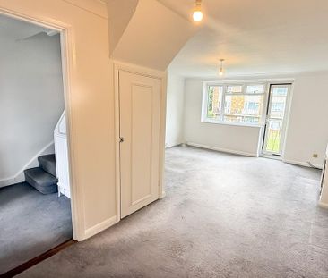 2 bedroom maisonette to rent - Photo 3