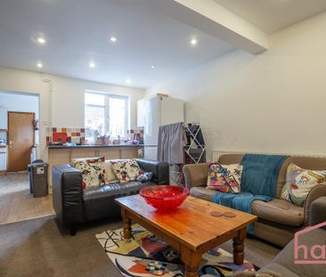 1 bedroom in a house share to rent - Photo 1