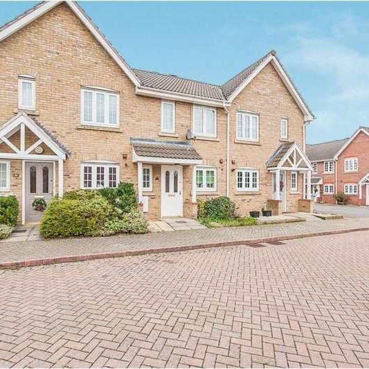 Carisbrooke Grove, Stamford, PE9 - Photo 1