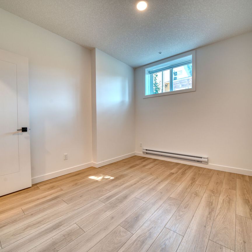 2925 12 Avenue Southwest, Calgary - Photo 1