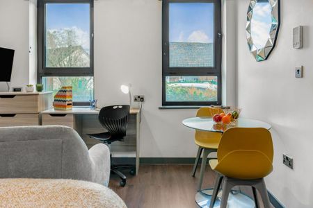 1 bedroom flat to rent - Photo 2