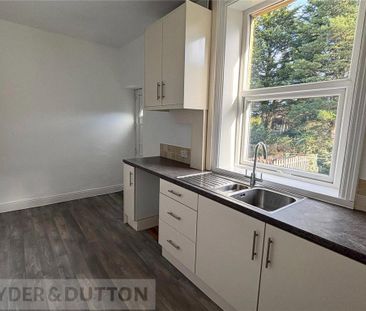 3 bedroom terraced house to rent - Photo 4