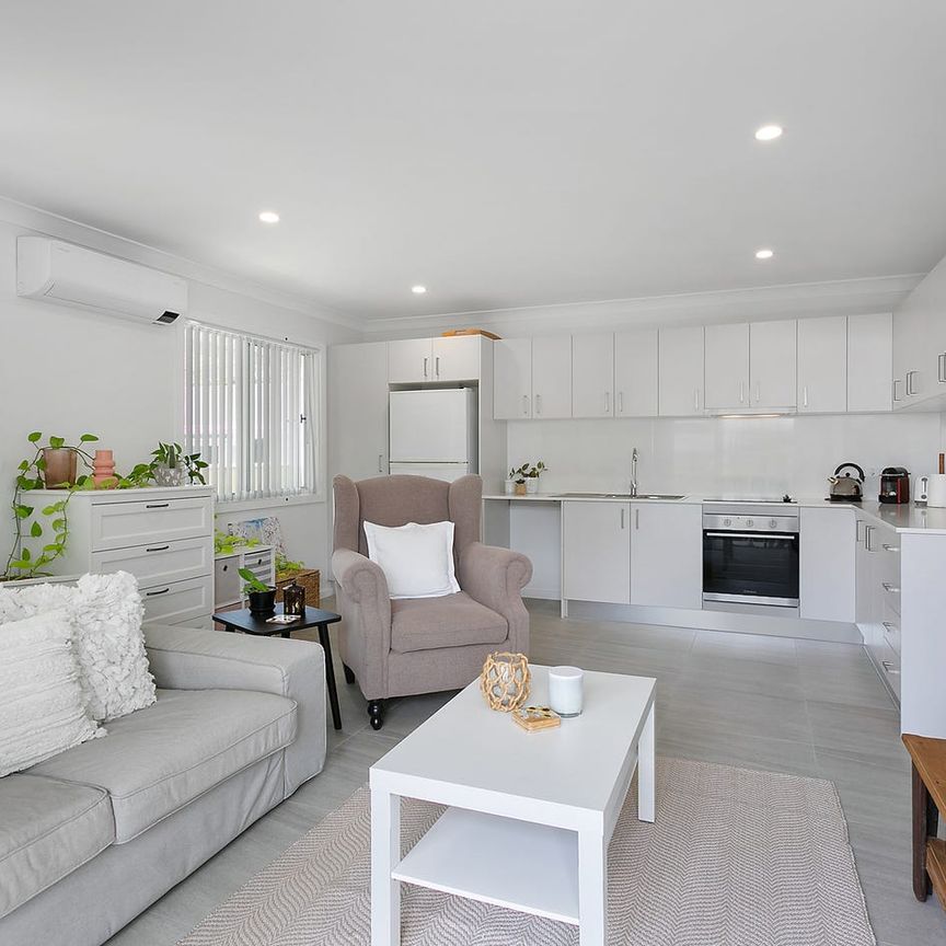Modern Two-Bedroom Granny Flat in Convenient Long Jetty Location - Photo 1
