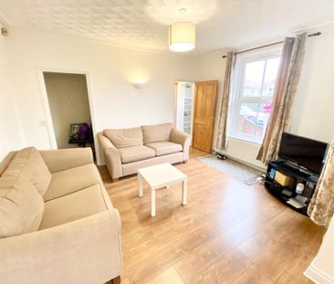 Leopold Road, Norwich - Photo 1