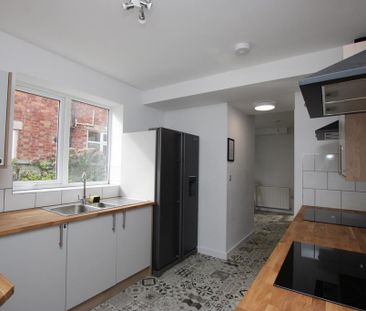 1 bedroom in a house share to rent - Photo 5