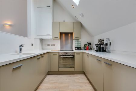 Trevanion Road, West Kensington, W14, London - Photo 4