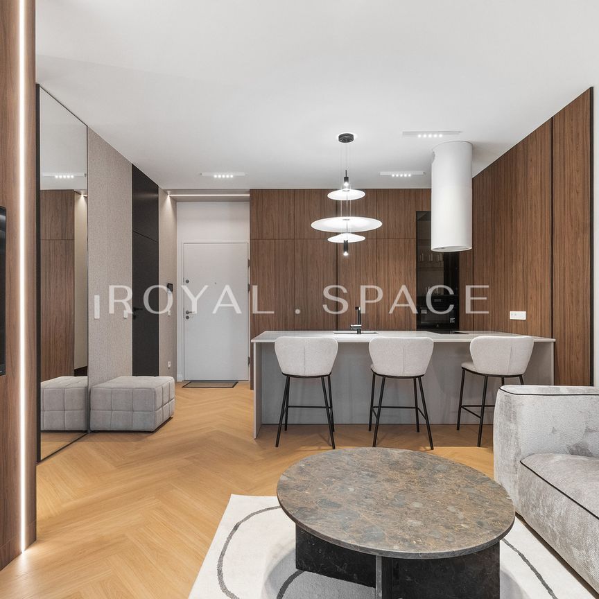 Stylowe mieszkanie z garderobą na Woli - Photo 1