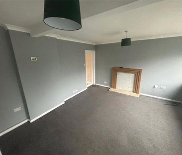 3 bedroom end of terrace house to rent - Photo 3