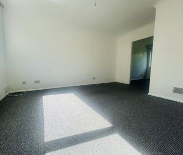 Frobisher Drive, Saltash - Photo 2