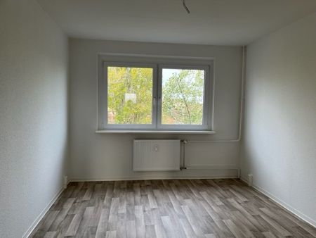 Sanierte 3 Raum-Wohnung mit Balkon und Badewanne - Foto 3