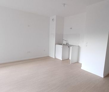 location Appartement T2 DE 43.42m² À SAVIGNY LE TEMPLE - Photo 3