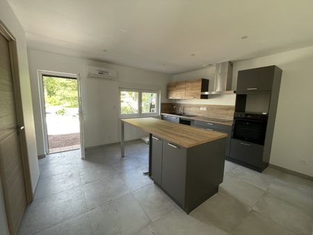 Location Maison 5 pièces 81m² BEUVRY 62660 - Photo 2