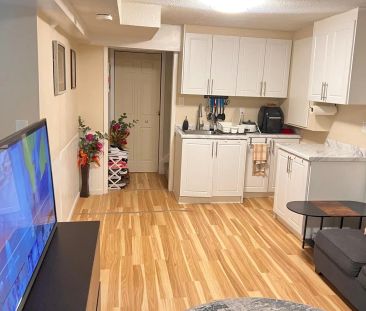 63 Barrett Crescent #Basement - Photo 1