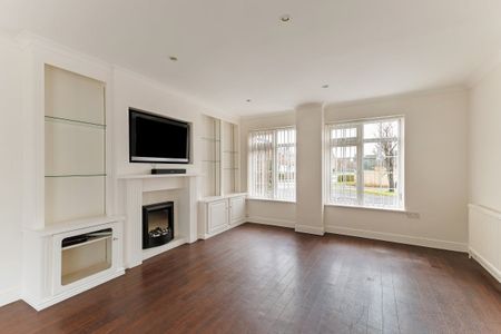 4 bedroom detached house to rent - Photo 3