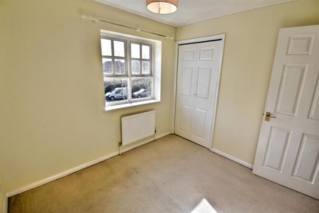 Douglas Place, Oldbrook, Milton Keynes, MK6 - Photo 3