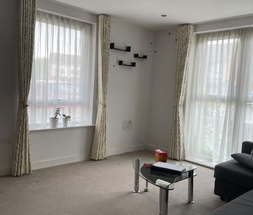 2 Bed Flat, Bedwyn Mews, RG2 - Photo 2