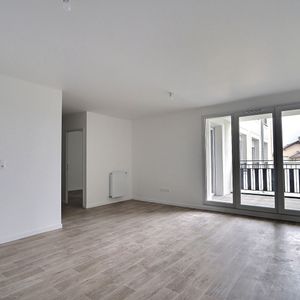 Location appartement 2 pièces, 46.77m², Le Blanc-Mesnil - Photo 2
