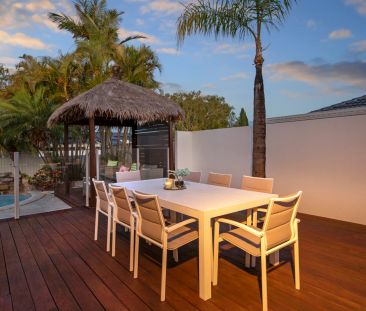 4 Bedroom Luxury Family Oasis for Rent – In Exclusive Monterey keys - Photo 4