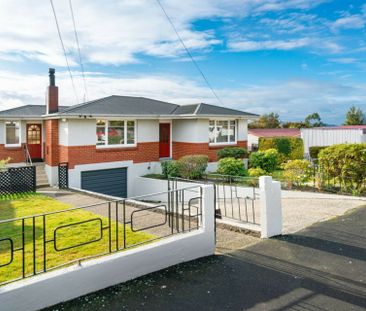 Three bedroom home - Periodic tenancy or short term - Photo 6