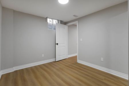 For Lease - 14 Fallingbrook Street, Whitby, Ontario - Photo 4