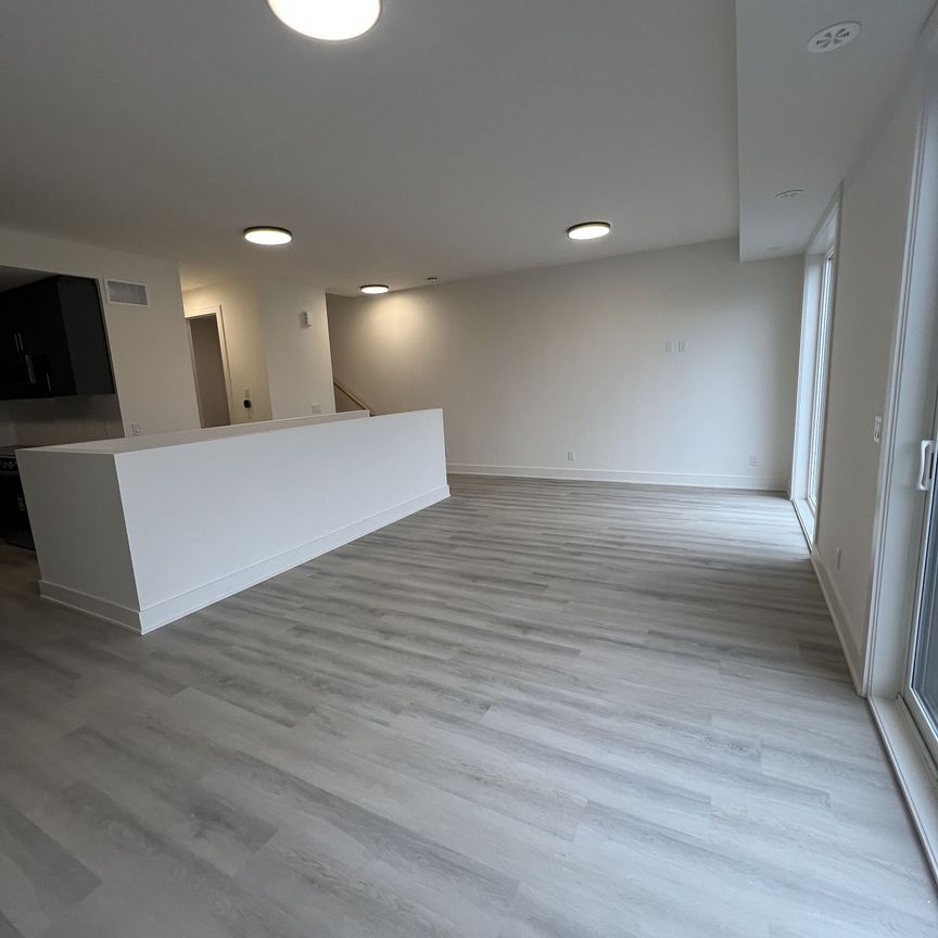 For Lease - 98 Everett Common, St. Catharines, Ontario - Photo 1