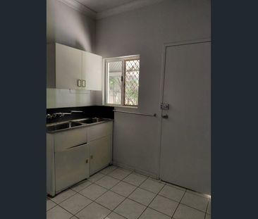 Large house close to town. - Photo 2