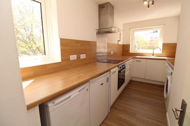 3 bedroom flat to rent - Photo 1