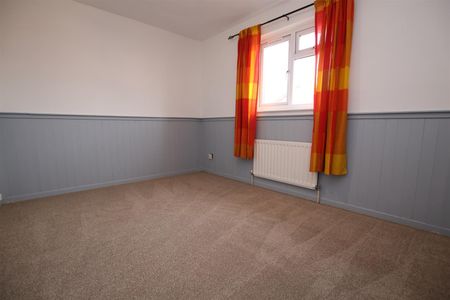 2 bed Terraced House for let - Photo 3