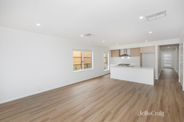 11 Twain Road, Mambourin VIC 3024 - House For Rent | Domain - Photo 1