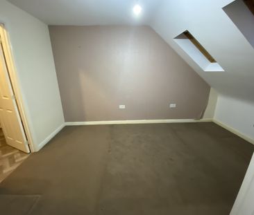 Robinson Road, Ellesmere Port - Photo 4