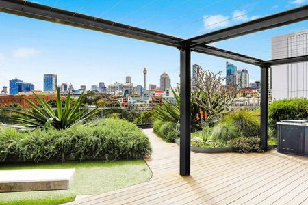 Contemporary Bright and Airy 2 Bedroom Apartment - Photo 5