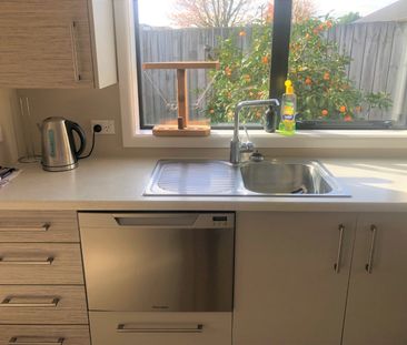 This modern and warm two-bedroom unit is positioned in a quiet cul-... - Photo 5