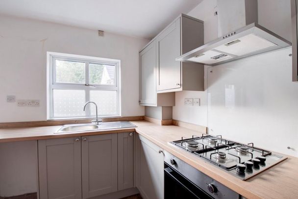 2 bedroom terraced house to rent - Photo 1