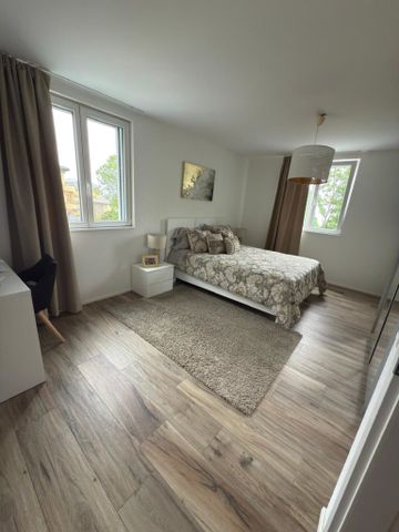 Grand appartement moderne avec balcon - Photo 3