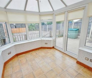 3 bedroom detached house to rent - Photo 5