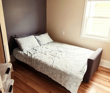 3-Bed Home with Large Yard & Multi-Car Parking | 6490 London Street... - Photo 3