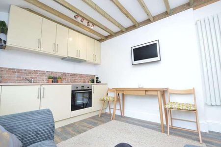 Woodlands Road, Redhill, RH1 - Photo 3