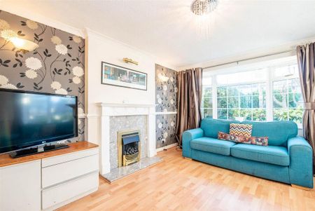 3 bedroom semi-detached house to rent - Photo 2