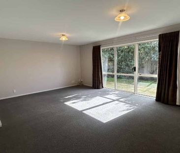 Lovely Family Home - Photo 3
