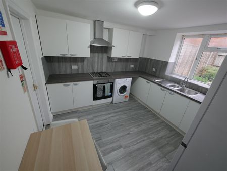 Long View, Bournemouth, BH1 - Photo 4