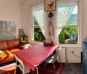 2 Bed Maisonette, Bloxhall Road, E10 - Photo 3