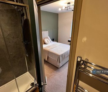 1 bedroom in a house share to rent - Photo 5