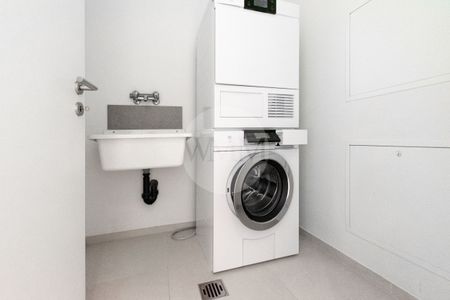 MODERN 2.5-ROOM APARTMENT WITH TERRACE AND PRIVATE GARDEN - Photo 5