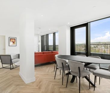 3 bedroom penthouse to rent - Photo 2