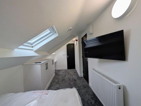 6 bedroom maisonette to rent - Photo 4