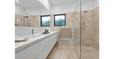 Charming terrace house, close to schools, hospitals and CBD - Photo 3