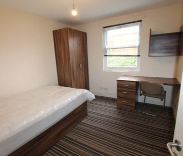 6 bedroom apartment to rent - Photo 4