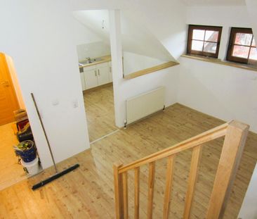 Wohnen mit Aussicht: Stilvolle Wohnung im historischen Haus am Tann... - Photo 4